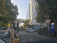 -上海总工会黄浦区工人体育馆-停车场