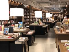 -茑屋书店(天目里店)