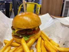 -UMAMI乌玛米披萨·汉堡·清真Halal(红岭北店)