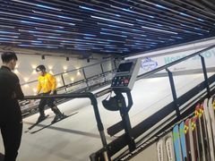 -Hopo Snow 城市滑雪空间(来福士广场购物中心店)