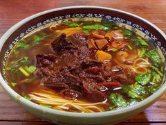 金牌半筋半肉面-旺泉餐饮店·清真牛肉面馆