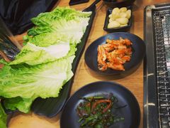 -肉甲韩国木炭烤肉(新壹街1店)