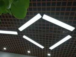 -V8潮牌·接发烫染连锁