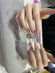 -瞧·享轻奢美甲美睫
