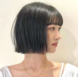 -变画·发型STUDIO