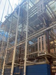 -PIPIKINGDOM皮皮王国欢乐号(欢乐海岸购物中心店)