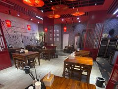 大堂-76人老烩面(龙湖泰山路店)