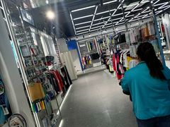 -YONEX苗江运动城(源深店)