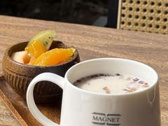 山茶花轻乳乌龙奶茶-Magnet磁食(愚园路店)