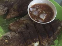 -明记烧鱼美味店