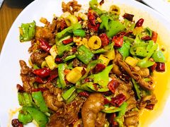 干煸肥肠-泡椒食堂