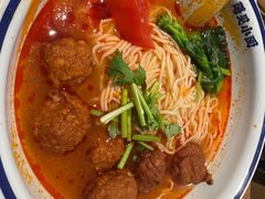 软骨丸子阳光番茄汤面-遇见小面(深圳中心书城店)