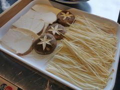 金针菇-朴太院·烤肉万岁·创意首尔料理(中联广场店)
