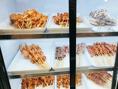 -哈尔滨小酒馆·鲜肉现穿自助烧烤(康新花园店)