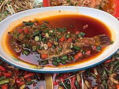 -郭婆婆疯子鸡·土货江湖菜馆