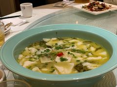 重庆酸菜鱼-聚鑫阁江浙菜·非遗传承技艺(闵行交大店)