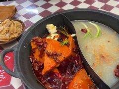 -赵美丽·重庆社区火锅·直营店(火车东站·中豪国际店)