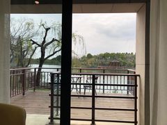-上海怡沁园度假酒店