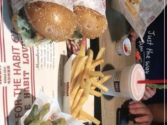 -The Habit Burger Grill 哈比特汉堡(复兴soho店)