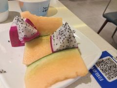 -小鱼小牛(世欧广场店)