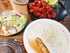 凯撒沙拉-MI WU FACTORY米屋美食工厂餐厅(绿地店)