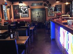 -SISTERS BAR RESTAURANT川意酒馆(嘉善老市H楼店)