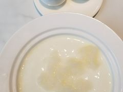 双皮奶炖雪蛤-粤·啫啫