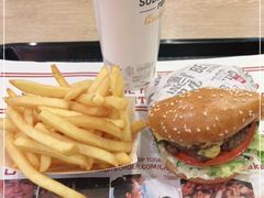 -The Habit Burger Grill 哈比特汉堡(爱琴海店)