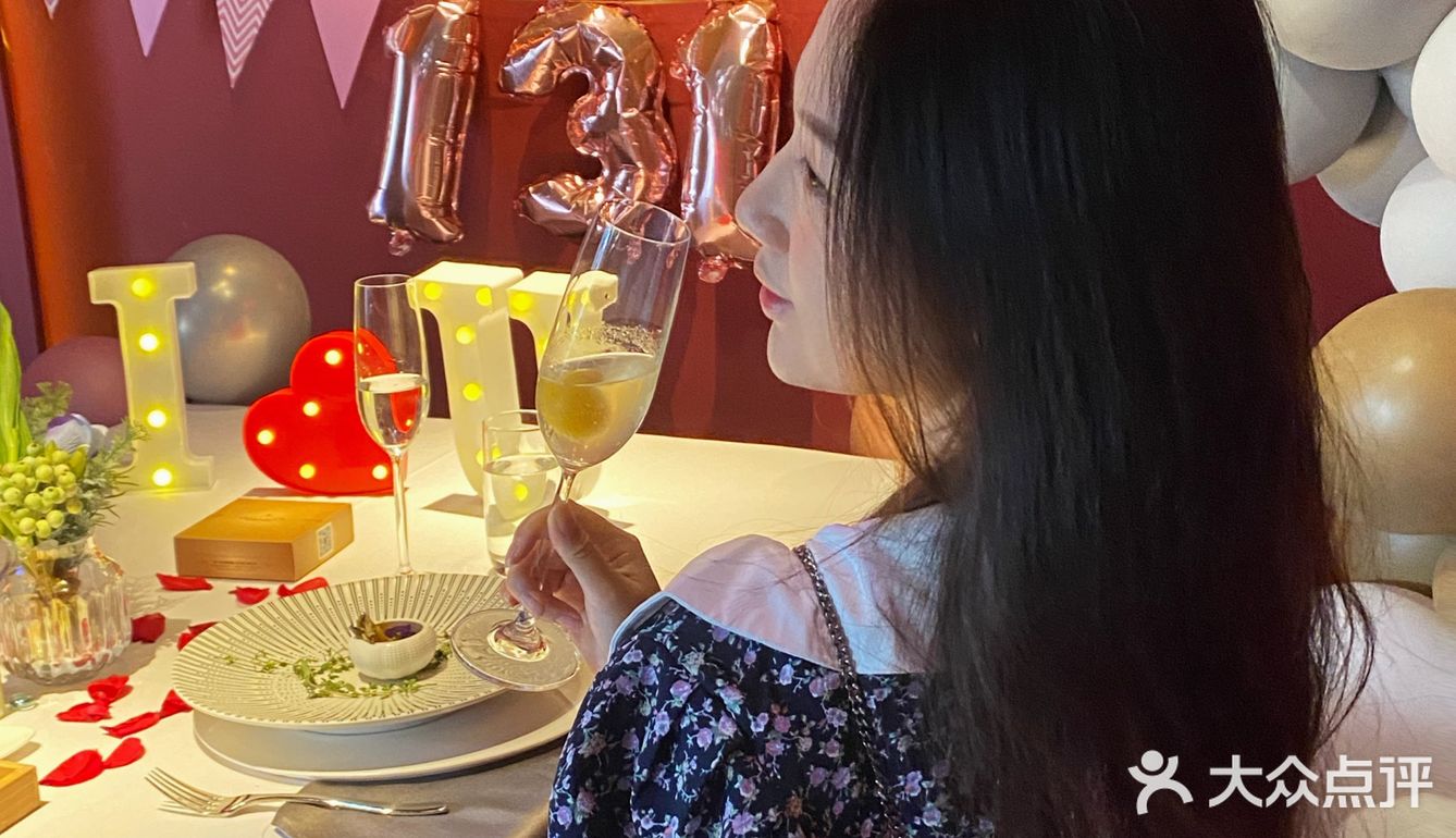 东莞探店|拉文德慕法式西餐厅