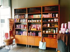 -星巴克(美丽华门市店)