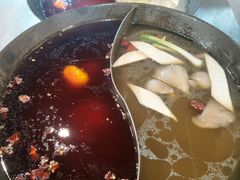 -小天鹅火锅·一线江景洪鼎旗舰店(洪崖洞店)
