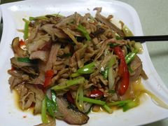 腊肉萝卜干-老菜馆(滨江大道东段店)