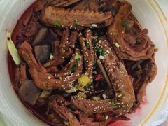 -张大师鸭爪爪特色干锅(南湖店)