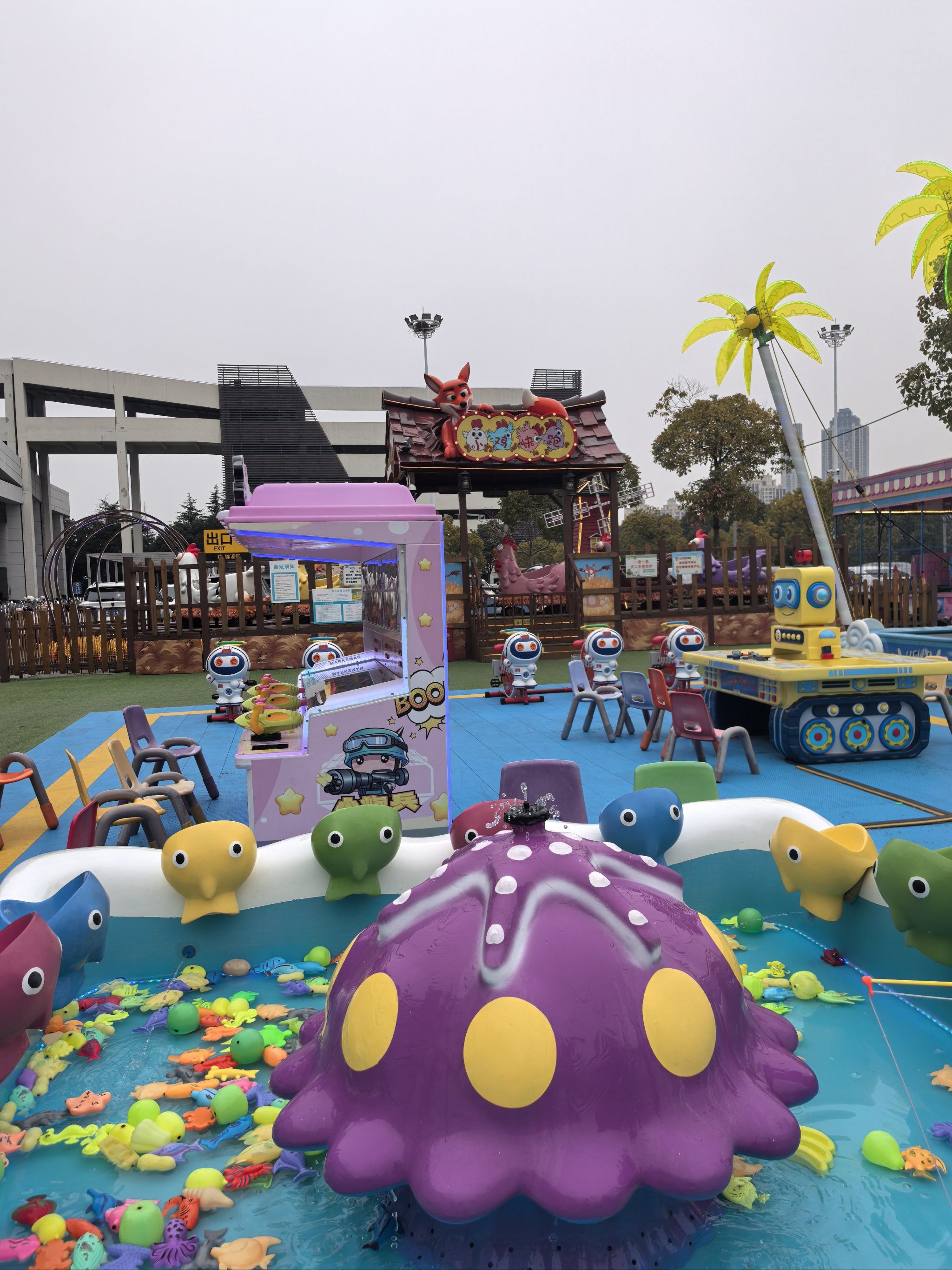园区永旺室外儿童游乐场