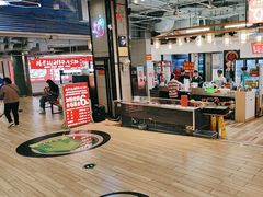 -杨老板·海鲜集市火锅·鲜切牛肉(中防万宝店)