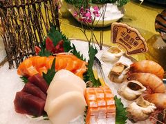 -半岛翡丽海鲜自助餐厅(观风亭店)