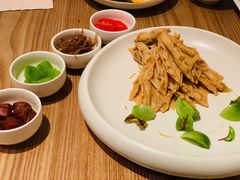 芥末鸭掌-小大董·烤鸭(王府井apm店)