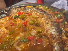 -鸣记脆皮烤鱼·海鲜烤鱼(三八广场店)