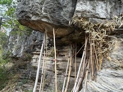 -高荡千年布依古寨旅游景区
