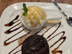 -玛格萝妮(汇智国际商业中心店)
