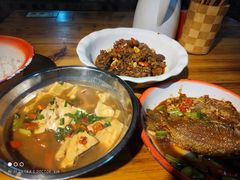 -老三样·美食研究中心(世贸路店)