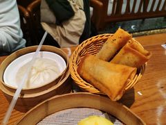 韭香鲜肉春卷-包小笼·金牌汤包(中山路店)
