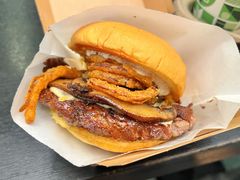 辛香黑椒牛肉堡-Shake Shack(南山万象天地店)