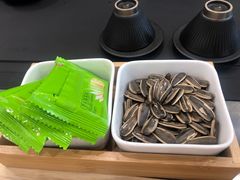 -小罐茶(济南恒隆广场店)