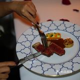 人均300+在陆家嘴宫廷换装吃法餐？