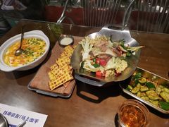 -神府路壹号·海鲜烧烤·砂锅粥·锅物(三坊七巷店)