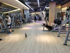 -威克健身游泳(万菱汇店)