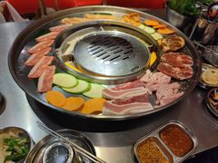 -哈哈碳都·牛肋条无限自助烤肉(台江万达店)