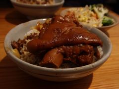 金牌卤猪脚-红猪卤肉饭(大西洋美食城店)