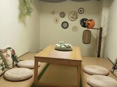 -小草屋轰趴馆别墅派对新场团建家庭聚会